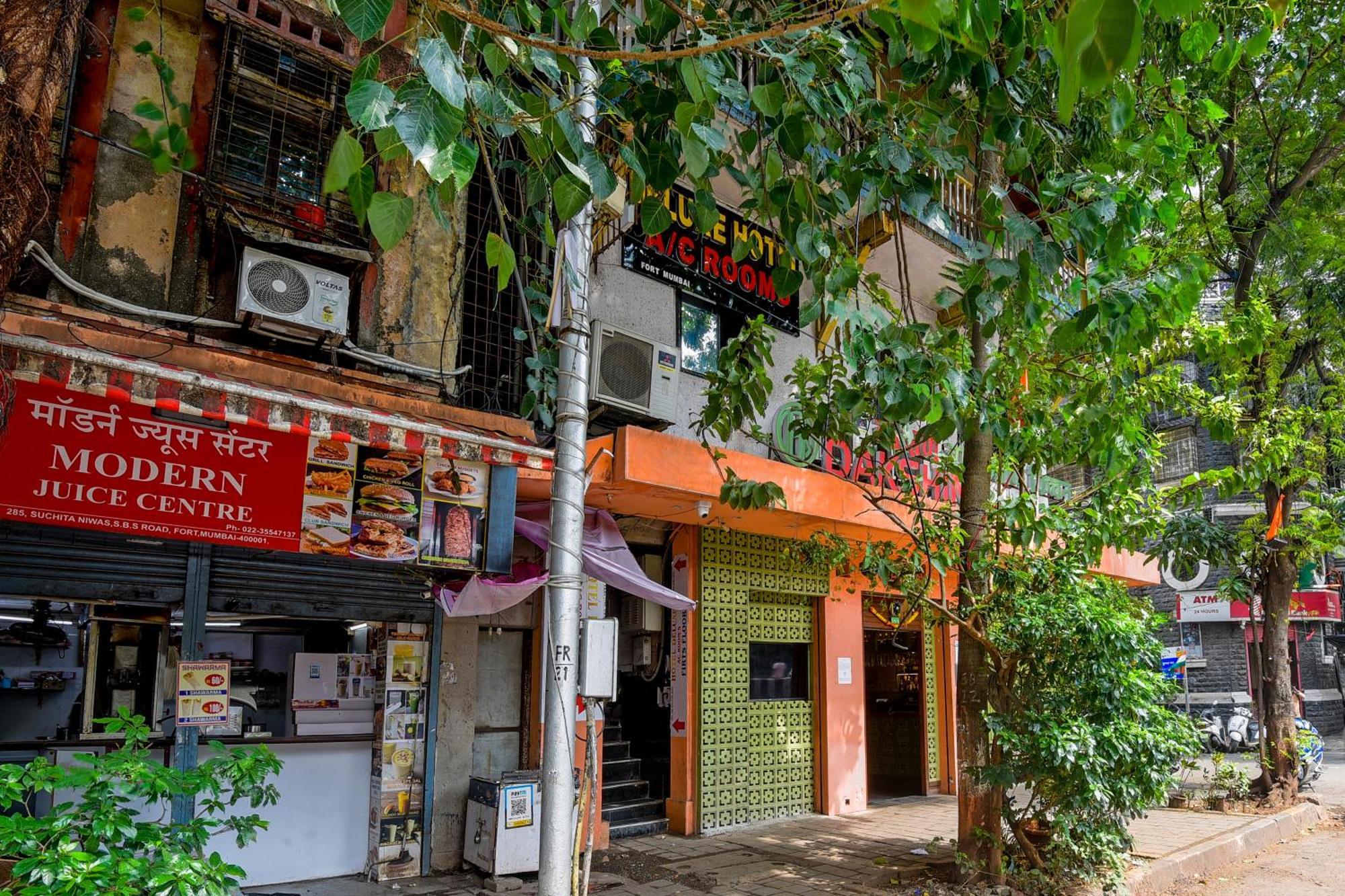 Hotel Deluxe Mumbai Exterior photo